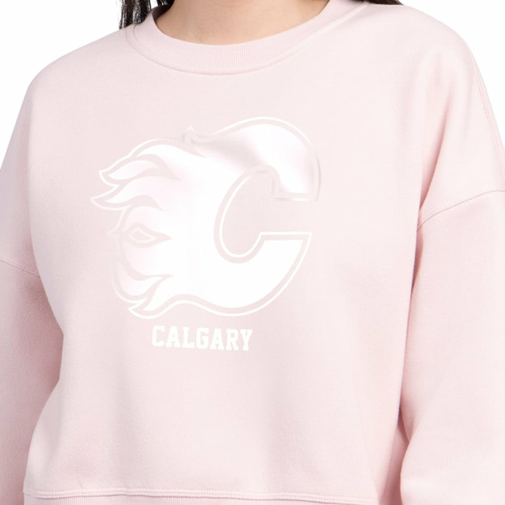 Calgary Flames Starter Women's Boxy Cropped Sweatshirt Pink