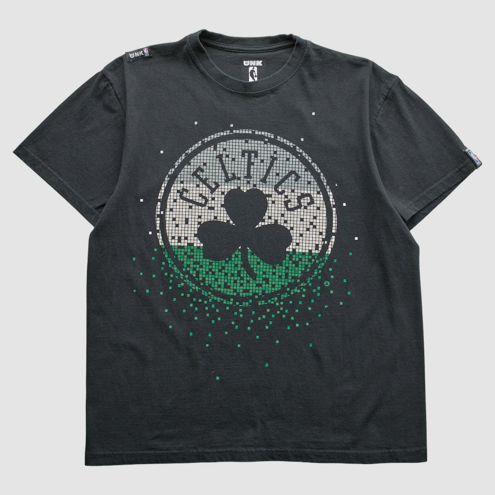 Boston Celtics UNK 2010s T-Shirt - Black Vintage | Vintage outlet