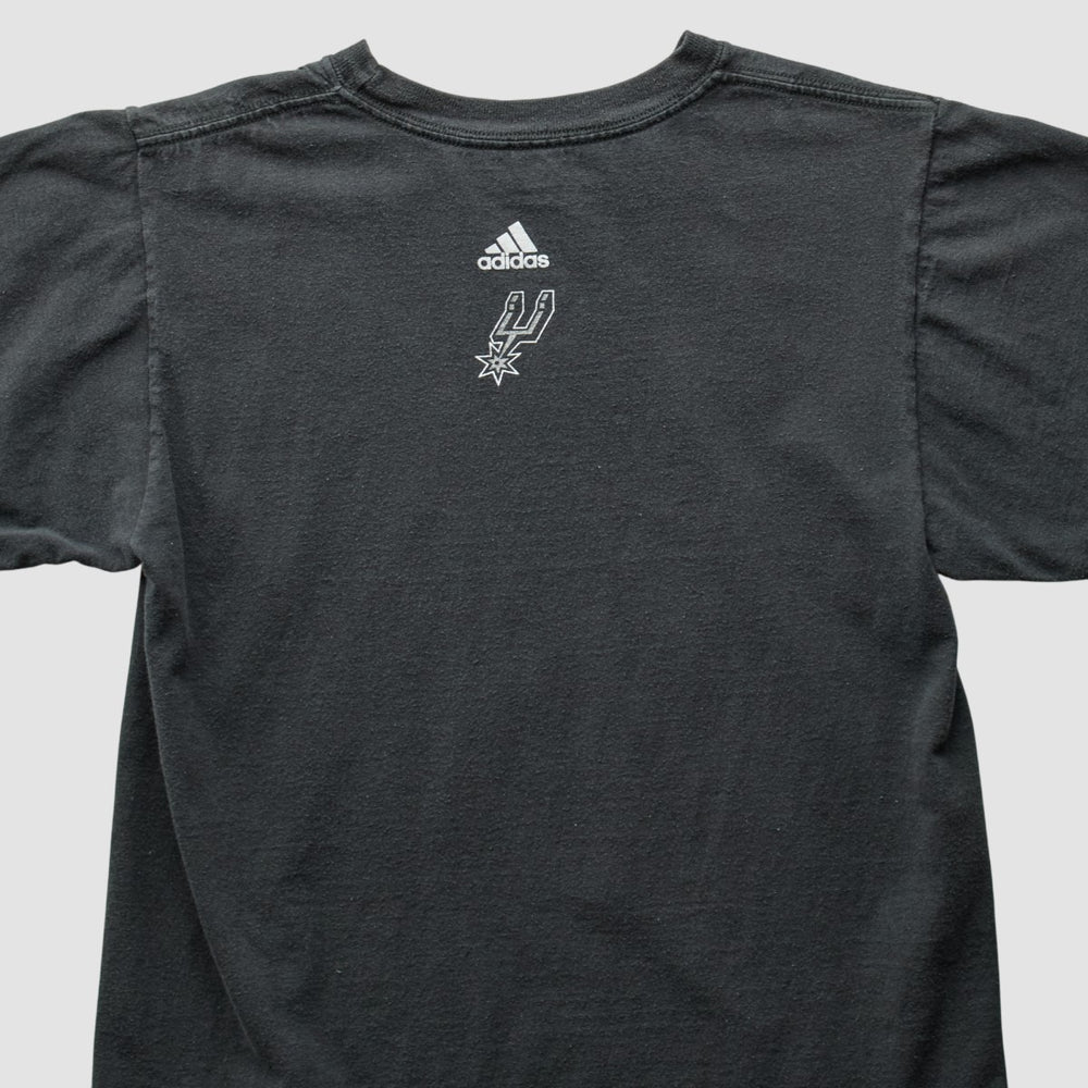 San Antonio Spurs 2000s T-Shirt - Black Vintage | Adidas outlet