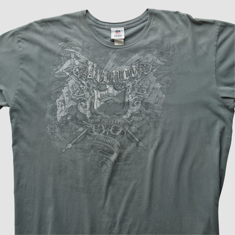 Denver Broncos 2000s T-Shirt - Gray Vintage online