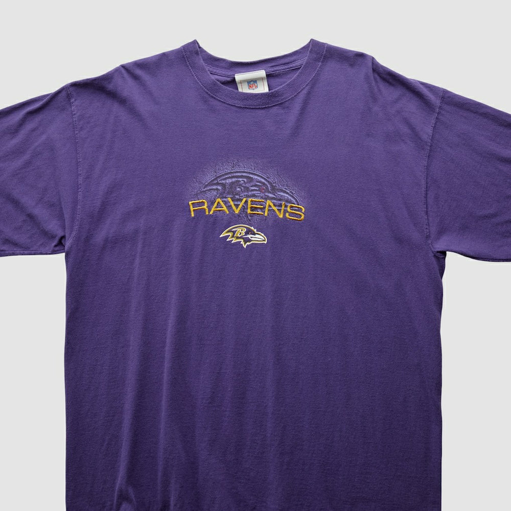 Baltimore Ravens NFL 2000s T-Shirt - Purple Vintage on sale