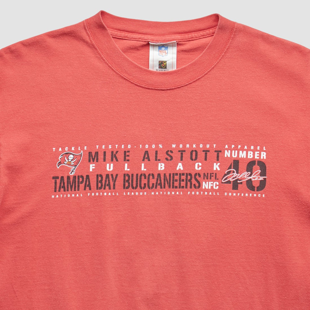 Tampa Bay Buccaneers NFL 2000s T-Shirt - Orange Vintage for sale