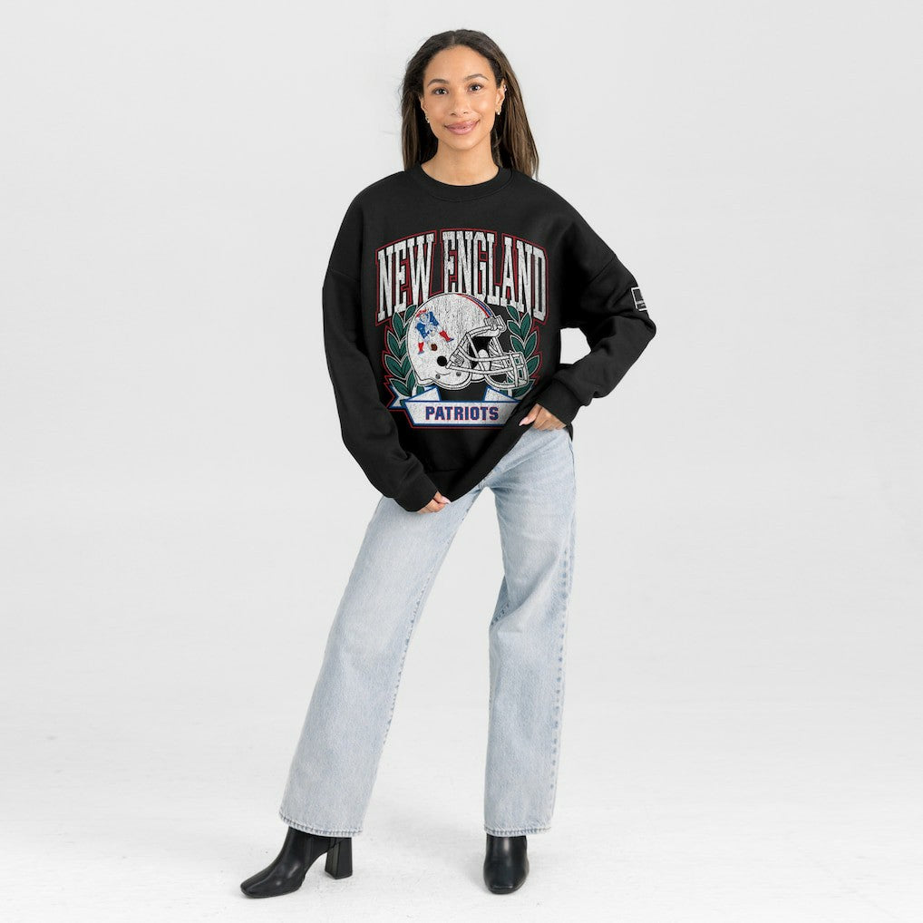 New England Patriots Gameday Couture Women's Oversized Victory Lane Black Label Premium Fleece Sweatshirt - Black outlet