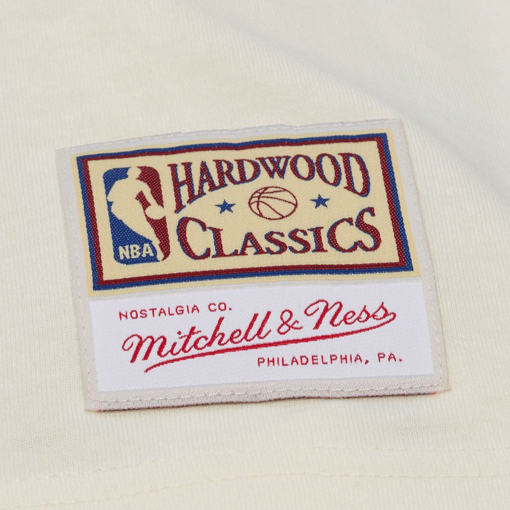 Philadelphia 76ers Hardwood Classics Chainstitch Premium T-Shirt - Cream | Mitchell & Ness discount