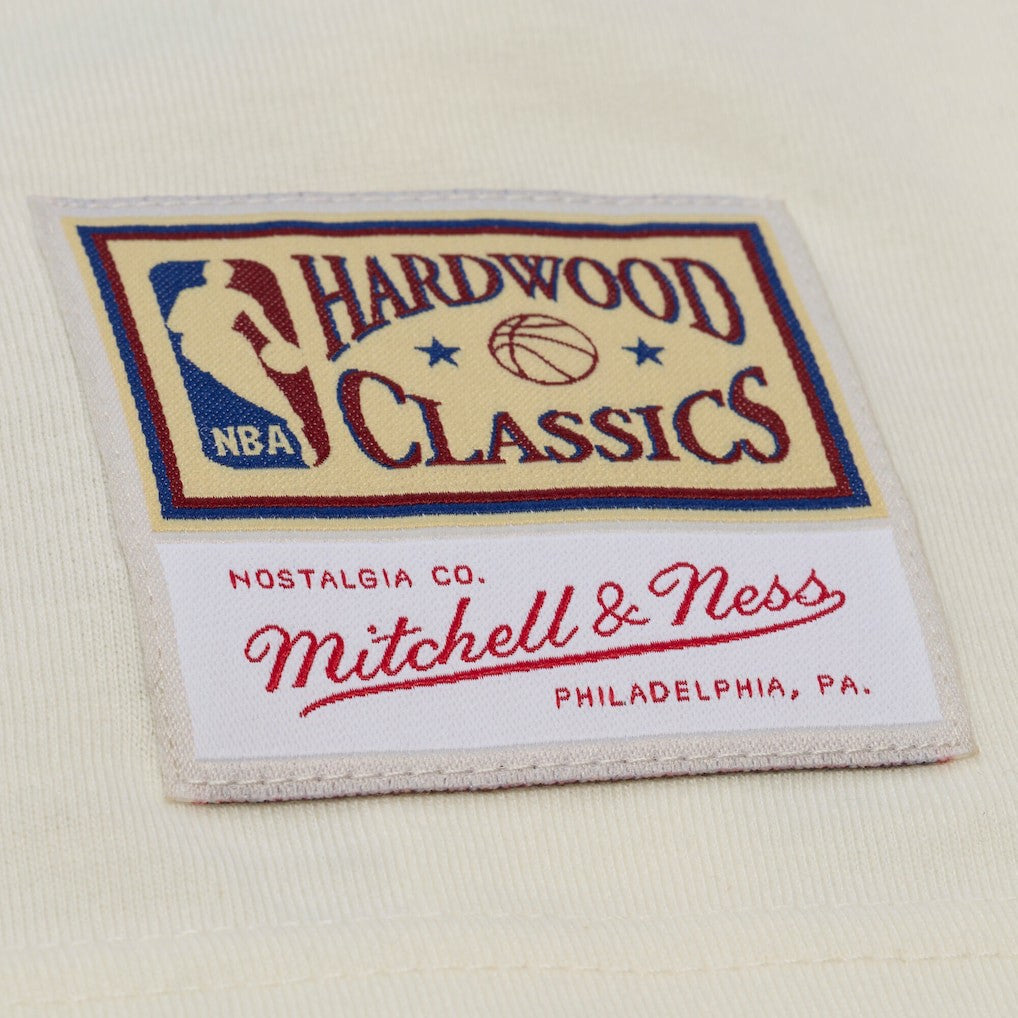 Chicago Bulls Hardwood Classics Chainstitch Premium T-Shirt sale - Cream | Mitchell & Ness online