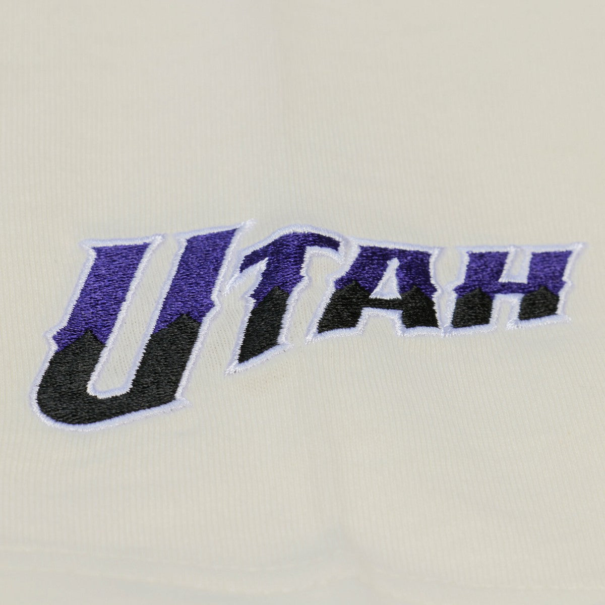 Utah Jazz Hardwood Classics Chainstitch Premium T-Shirt - Cream | Mitchell & Ness online