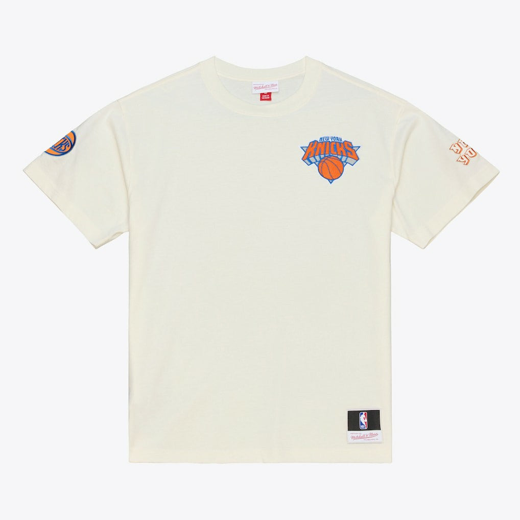 New York Knicks Hardwood Classics Chainstitch Premium T-Shirt - Cream | Mitchell & Ness online