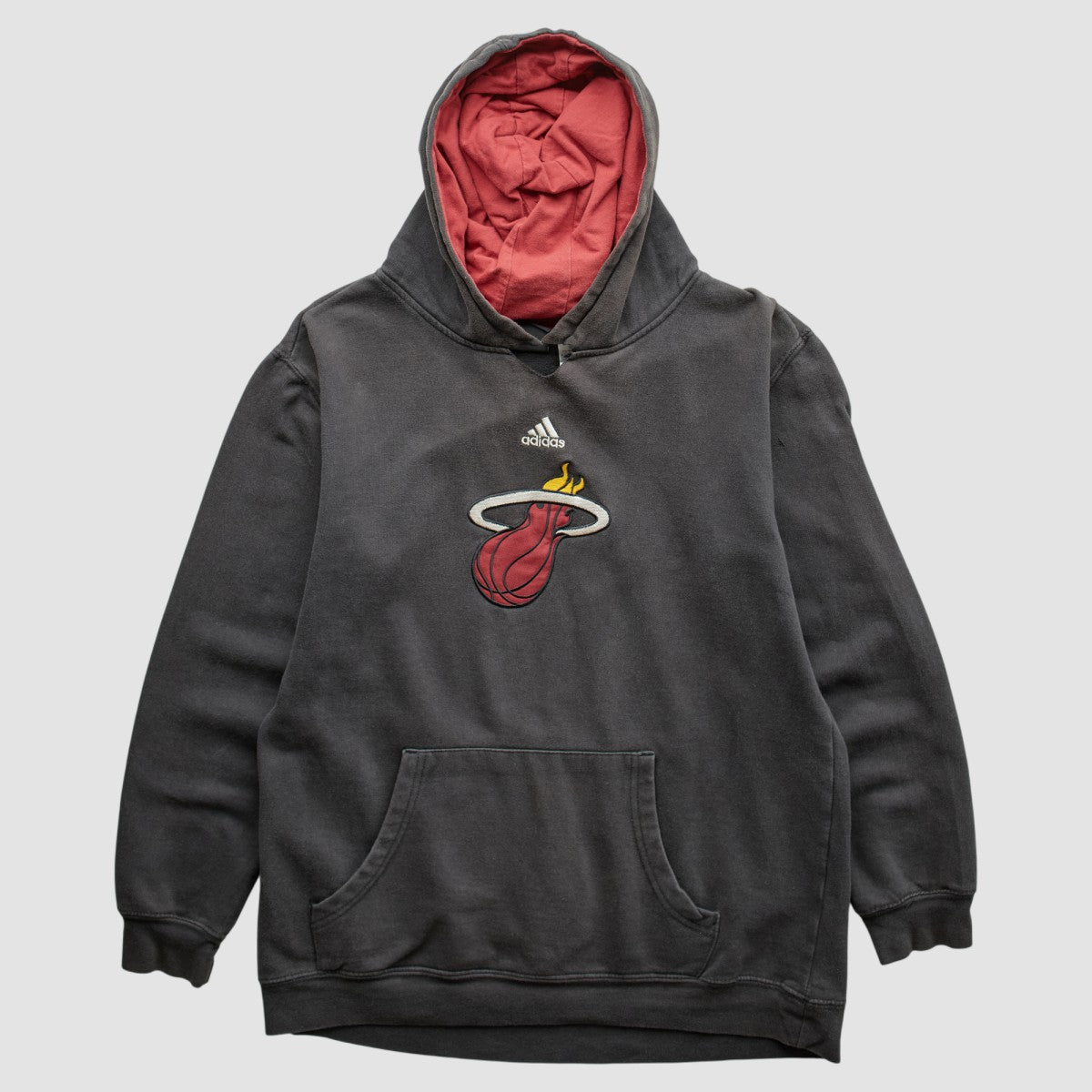 Miami Heat 2000s Pullover Sweatshirt - Charcoal Vintage | Adidas shop