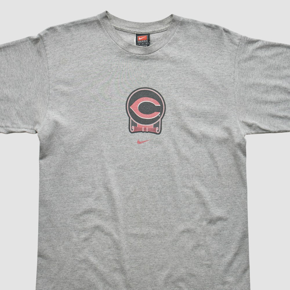 Cincinnati Reds 2000s T-shirt - Heather Gray Vintage | Nike