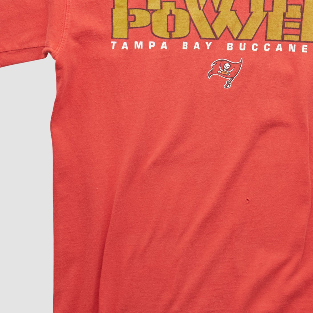 Tampa Bay Buccaneers NFL 2000s T-shirt - Red Vintage discount