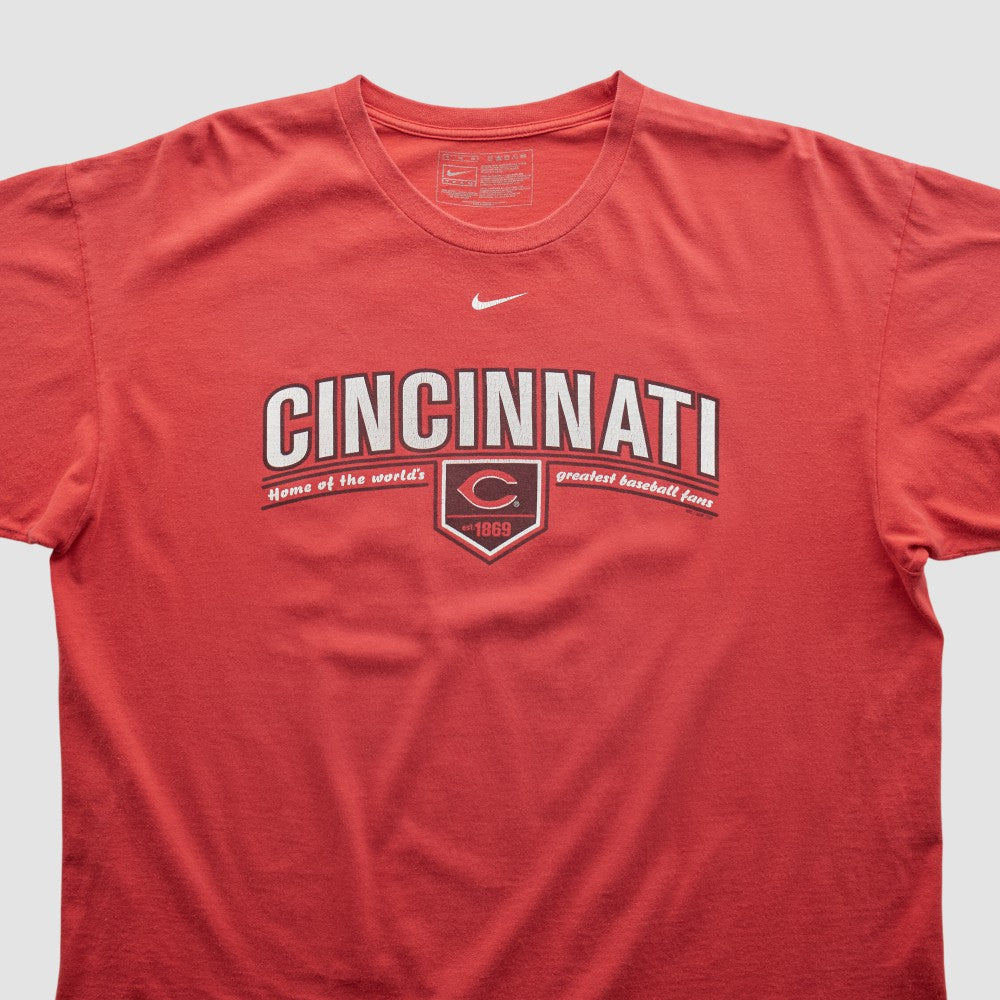 Cincinnati Reds 2000s T-shirt - Red Vintage | Nike
