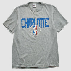 Charlotte Hornets Trench 90s T-shirt - Heather Gray Vintage | Vintage for sale
