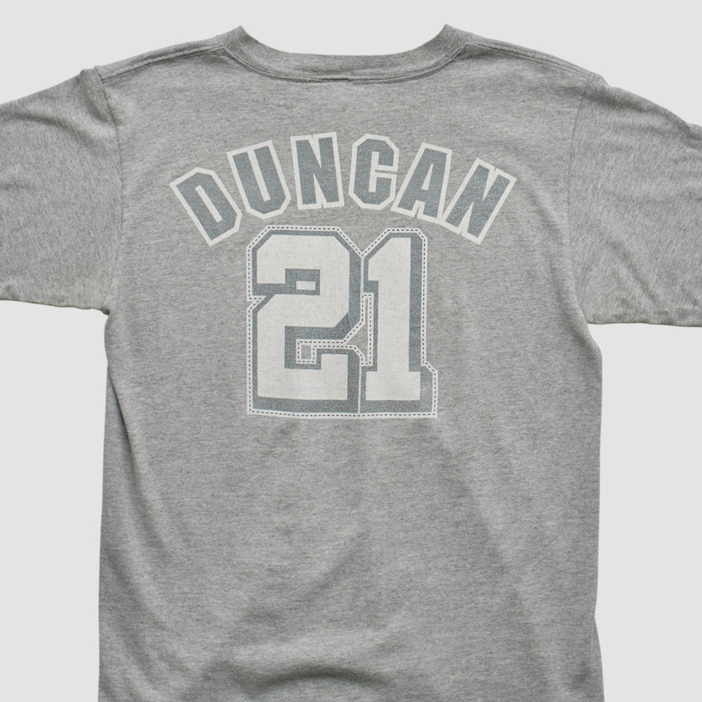 San Antonio Spurs Majestic 2000s T-shirt - Heather Gray Vintage | Vintage discount