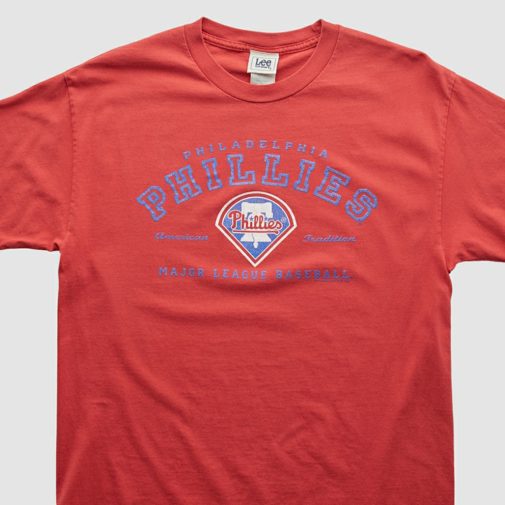 Philadelphia Phillies Lee Apparel 2000s T-shirt - Red Vintage