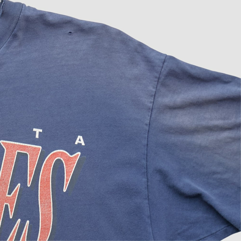 Atlanta Braves Hanes 90s T-shirt - Navy Vintage