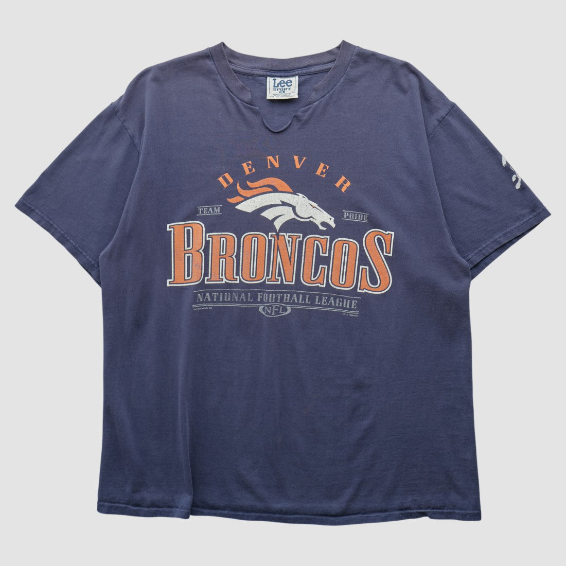 Denver Broncos Lee Apparel 90s T-shirt - Navy Vintage discount