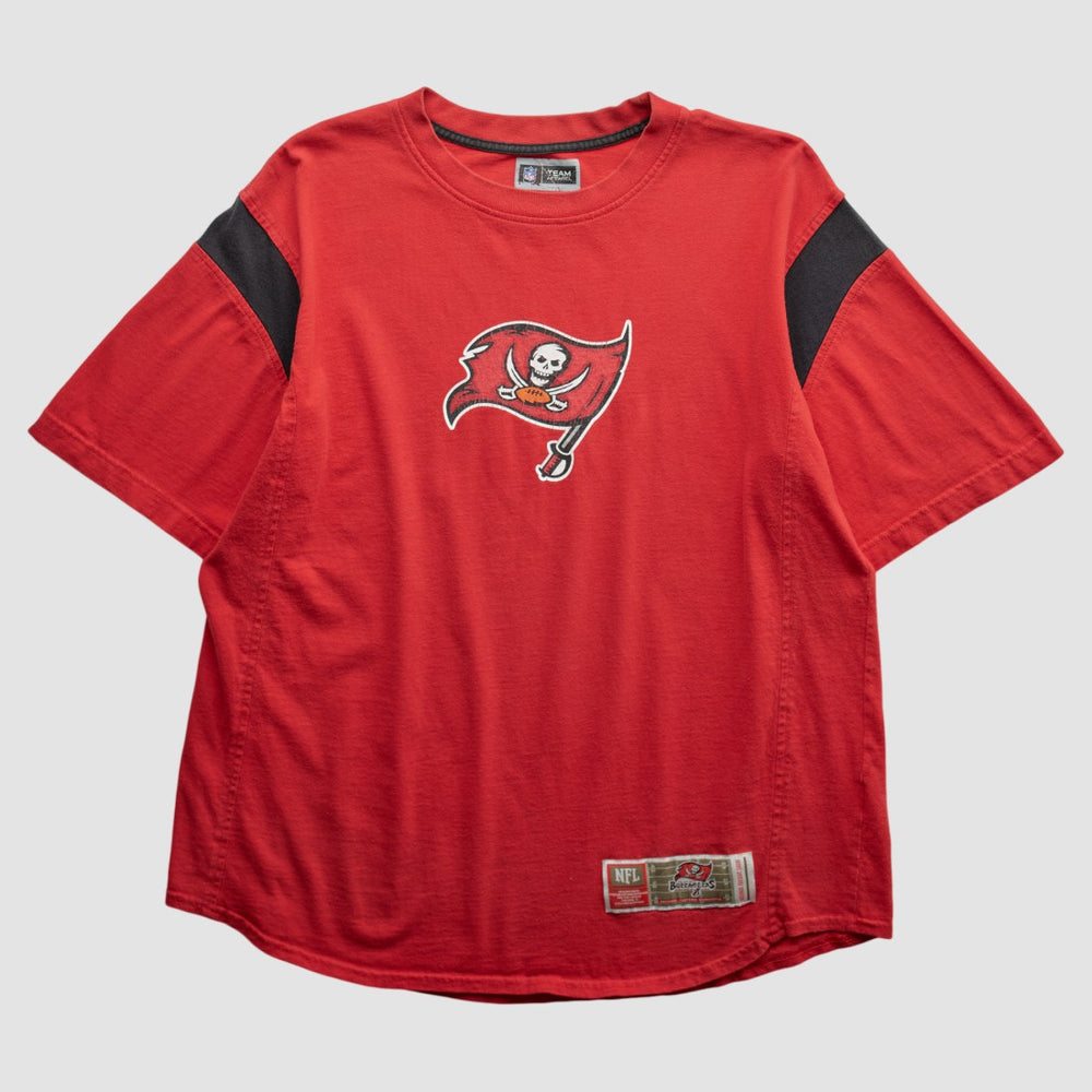 Tampa Bay Buccaneers NFL 2000s T-shirt - Red Vintage for sale