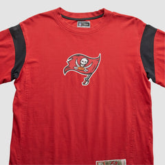 Tampa Bay Buccaneers NFL 2000s T-shirt - Red Vintage for sale