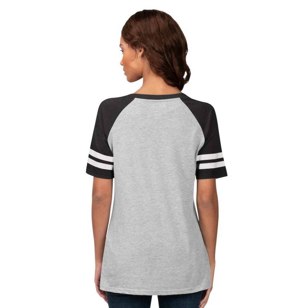 San Diego Padres G-III 4Her by Carl Banks Women's Goal Line Raglan V-Neck T-Shirt - Heather Gray