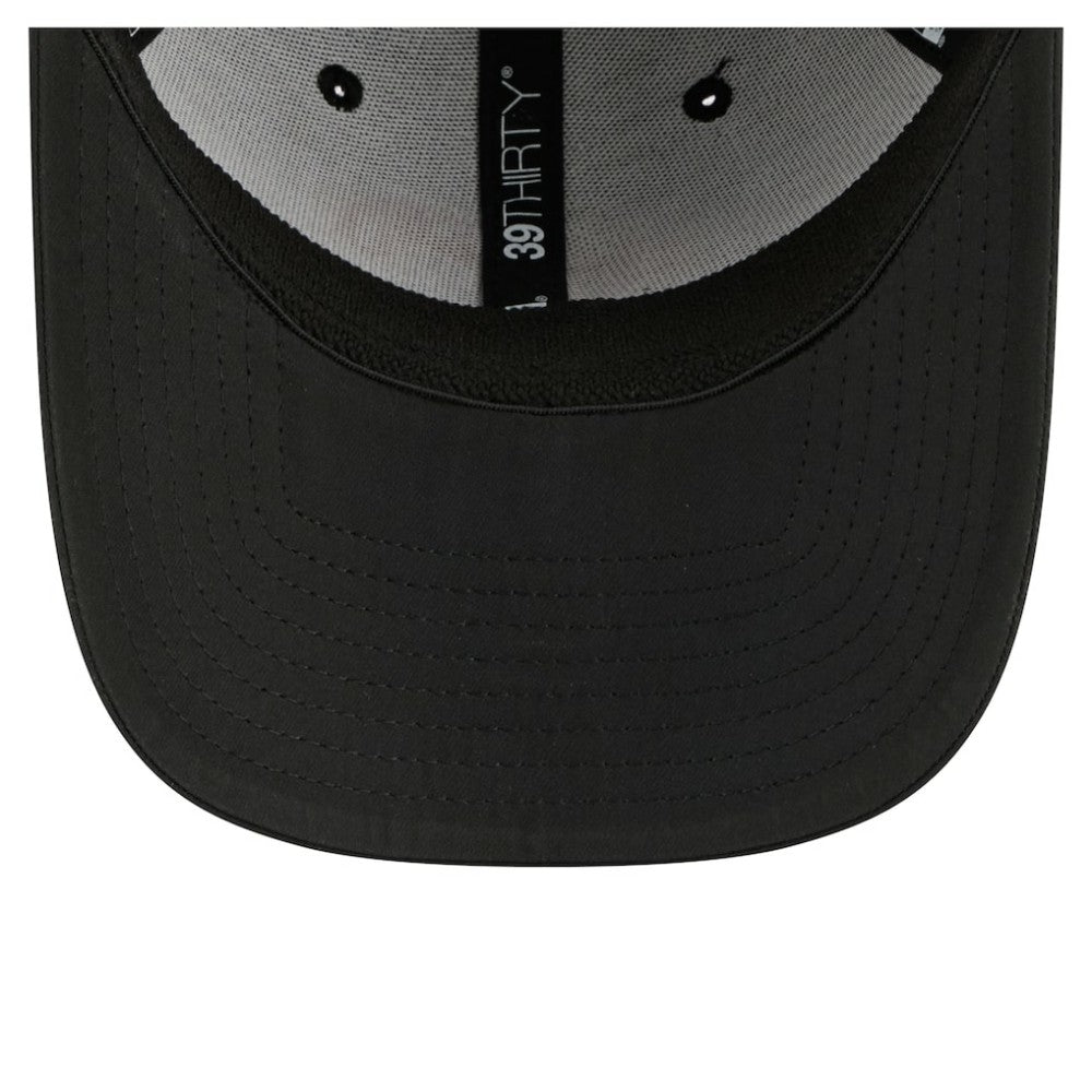 Calgary Flames New Era Logo 39THIRTY Flex Hat Black
