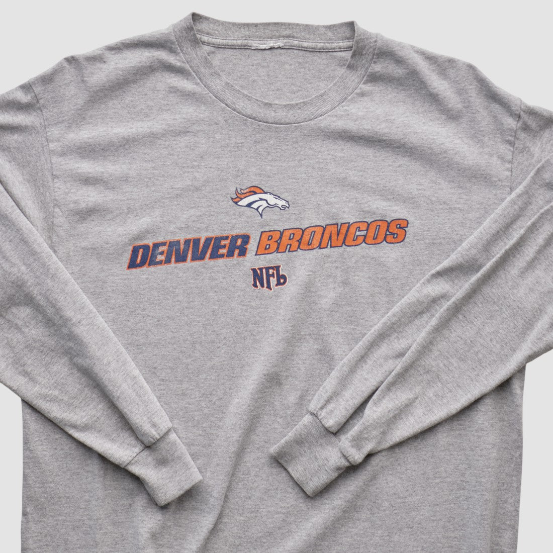 Denver Broncos 2000s Long Sleeve T-shirt - Heather Gray Vintage outlet