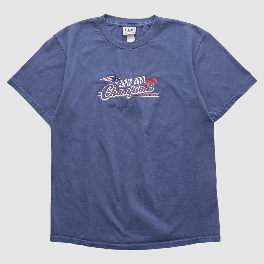 New England Patriots Lee Apparel 2000s T-shirt - Blue Vintage discount