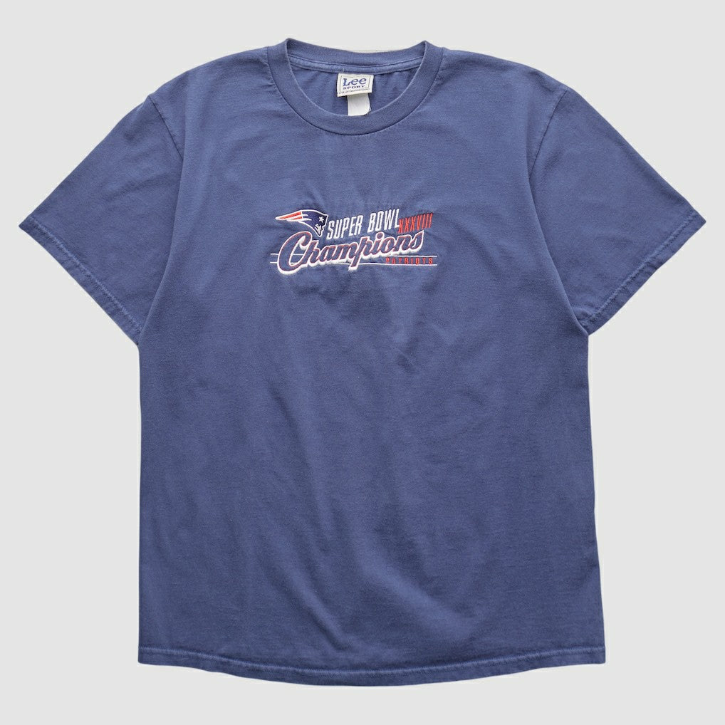 New England Patriots Lee Apparel 2000s T-shirt - Blue Vintage discount