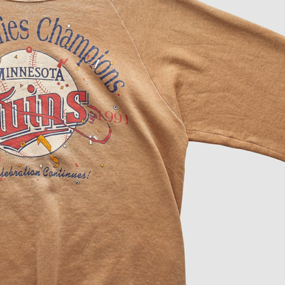 Minnesota Twins 1991 Pullover Sweatshirt - Tan Vintage