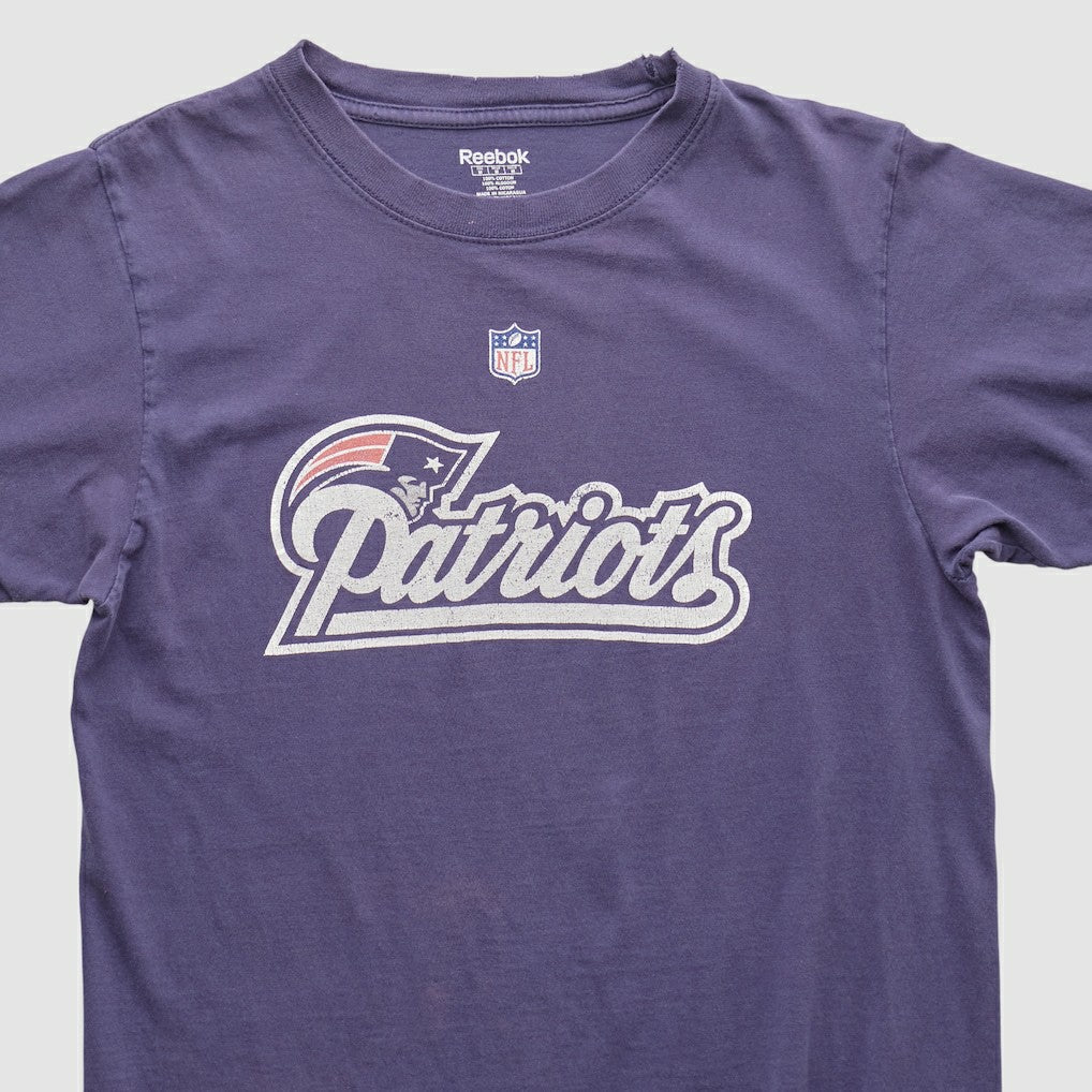 New England Patriots Reebok 2000s T-shirt - Purple Vintage for sale