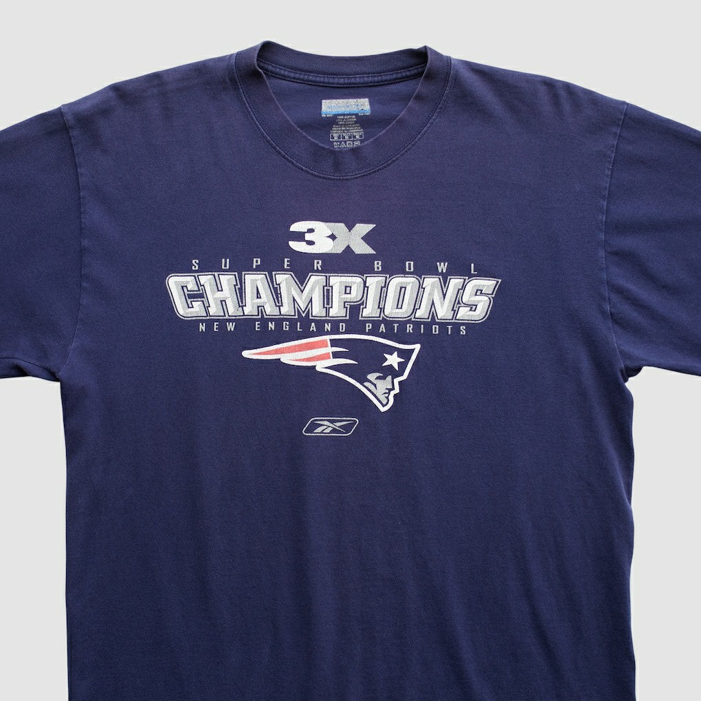 New England Patriots Reebok 2000s Long Sleeve T-shirt - Navy Vintage for sale