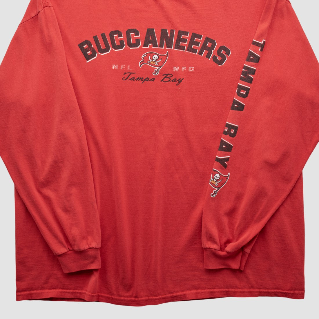 Tampa Bay Buccaneers NFL 2000s Long Sleeve T-shirt - Red Vintage cheap