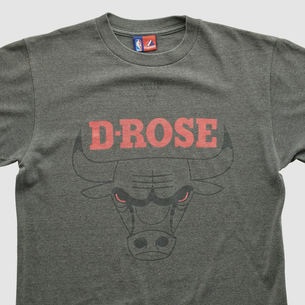 Chicago Bulls Majestic 2000s T-shirt sale - Dark Heather Gray Vintage | Vintage shop