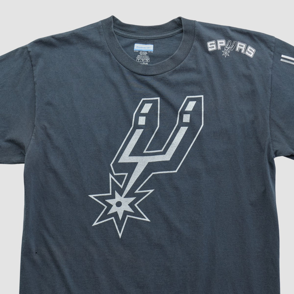 San Antonio Spurs Reebok 2000s T-shirt - Black Vintage | Vintage outlet