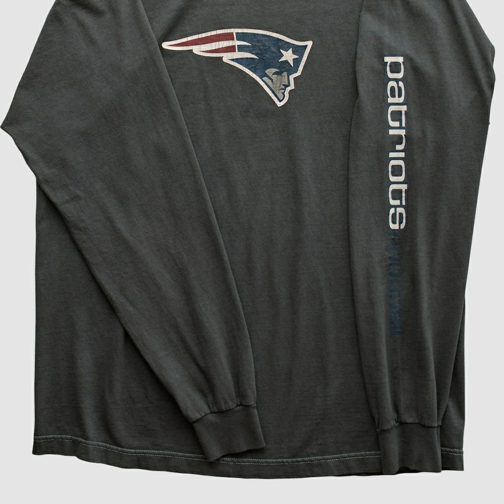 New England Patriots Reebok 2000s Long Sleeve T-shirt - Charcoal Vintage for sale
