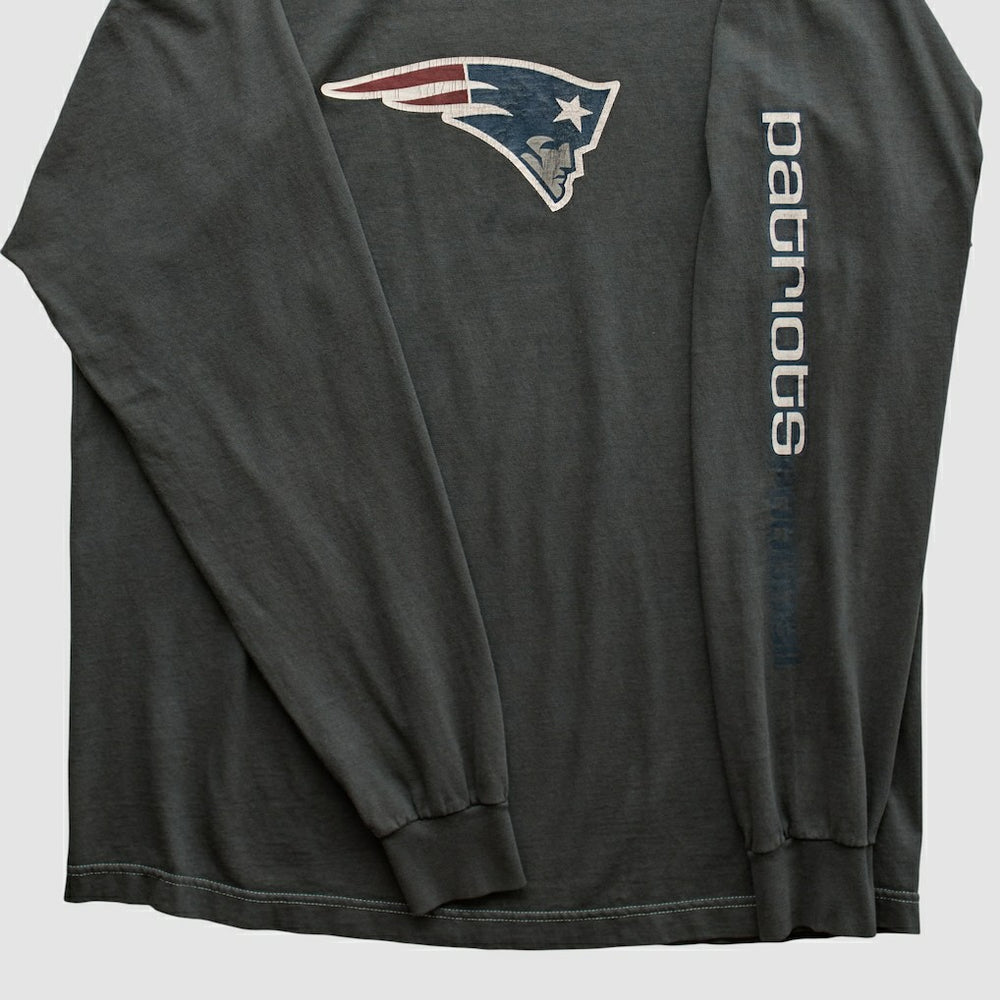 New England Patriots Reebok 2000s Long Sleeve T-shirt - Charcoal Vintage for sale