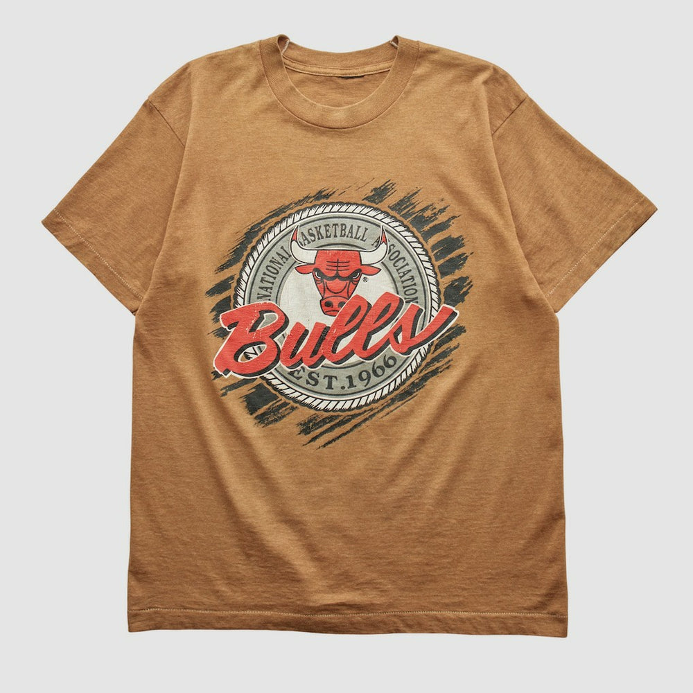 Chicago Bulls 90s T-shirt sale - Clay Vintage | Vintage shop
