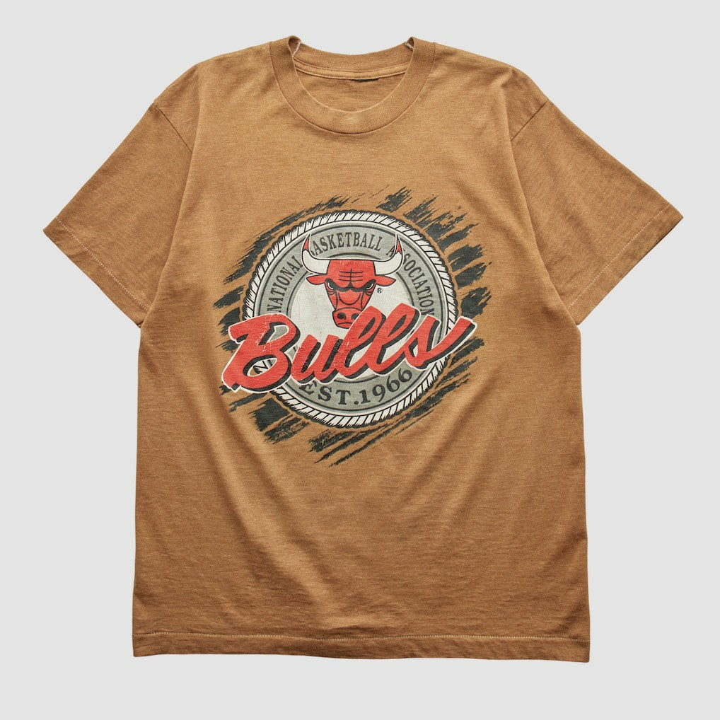 Chicago Bulls 90s T-shirt sale - Clay Vintage | Vintage shop