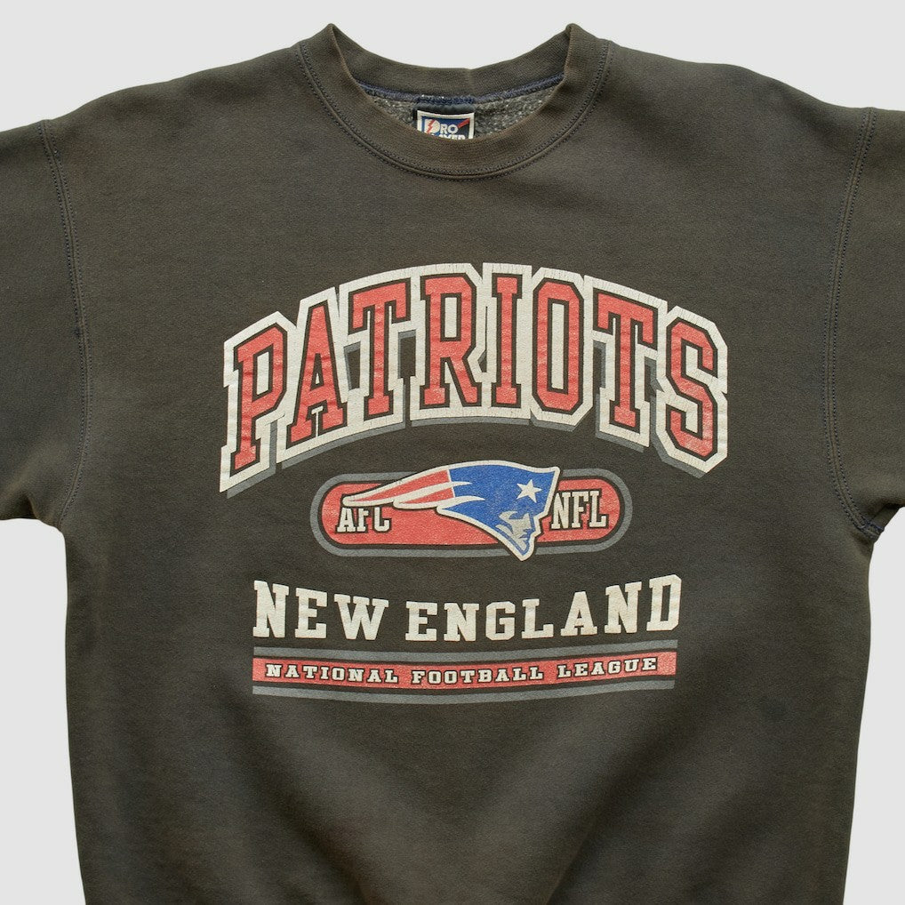 New England Patriots Pro Player 90s Pullover Sweatshirt - Charcoal Vintage for sale
