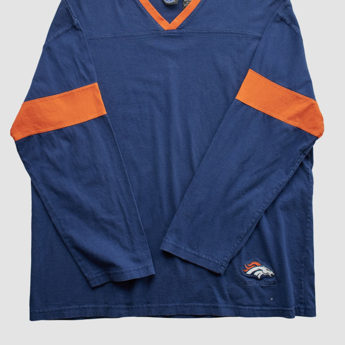 Denver Broncos NFL 2000s Long Sleeve T-shirt - Navy Vintage online