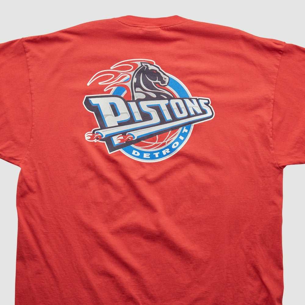 Detroit Pistons Reebok 2000s T-shirt sale - Red Vintage | Vintage sale