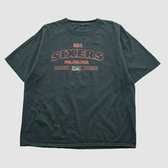 Philadelphia 76ers 2000s T-shirt - Black Vintage | Vintage on sale
