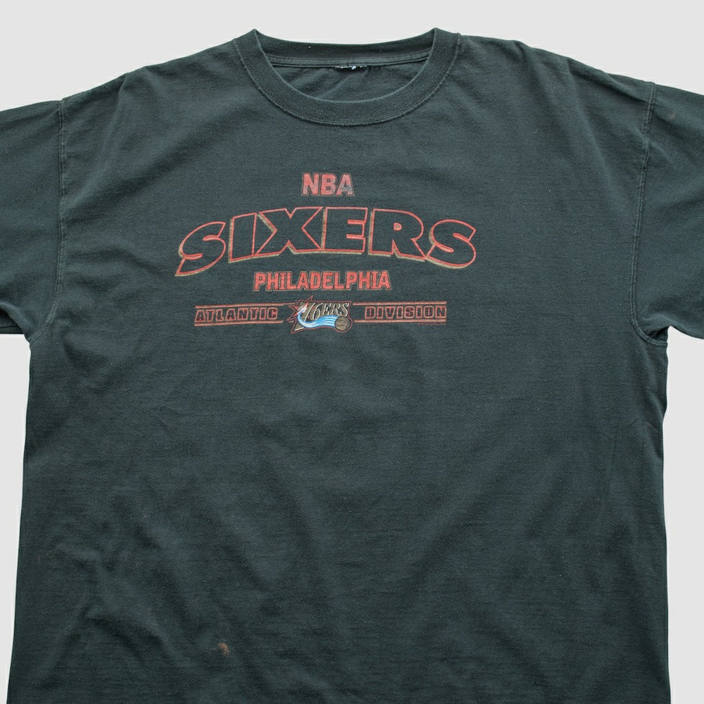 Philadelphia 76ers 2000s T-shirt - Black Vintage | Vintage on sale