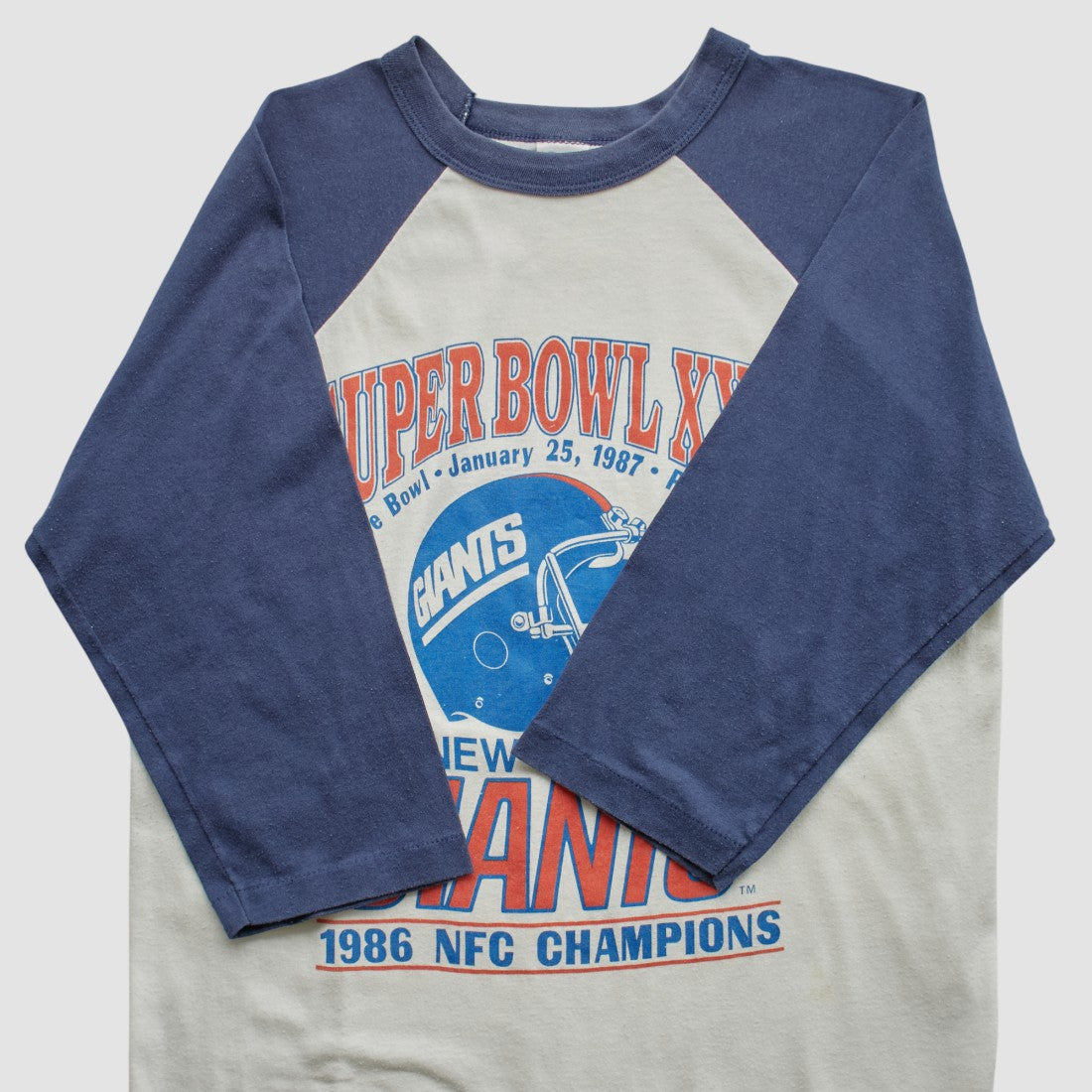 Super Bowl XXI Trench 1986 T-shirt - White Vintage sale