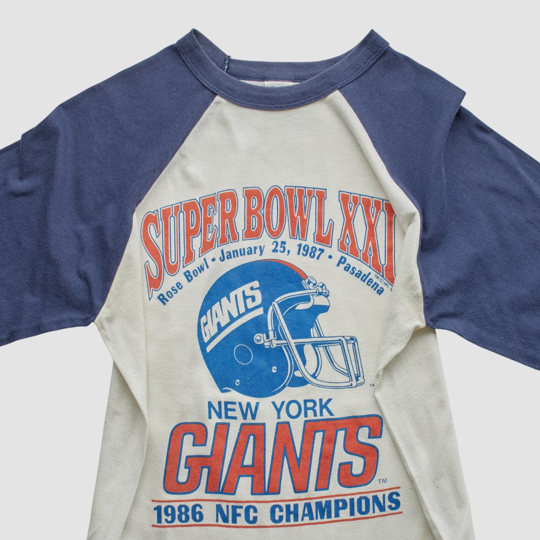Super Bowl XXI Trench 1986 T-shirt - White Vintage sale
