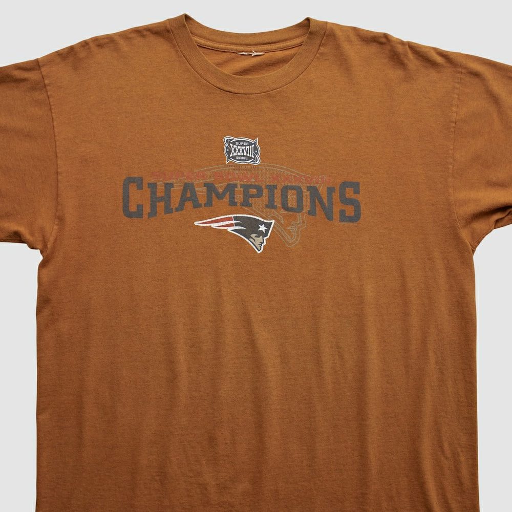 New England Patriots 2004 T-shirt - Clay Vintage for sale