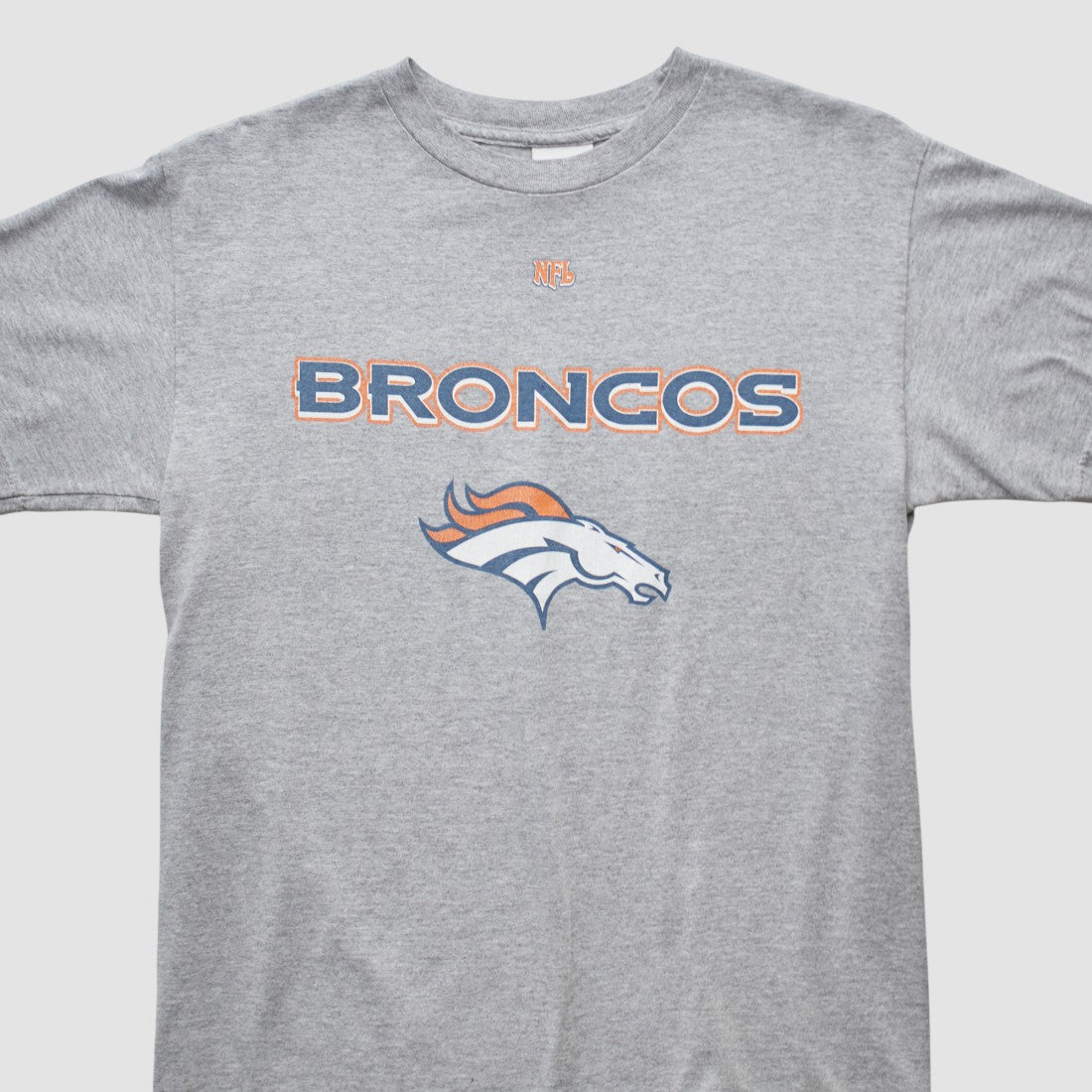 Denver Broncos NFL 2000s T-shirt - Heather Gray Vintage cheap