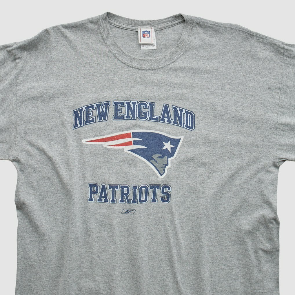 New England Patriots NFL 2000s Long Sleeve T-shirt - Heather Gray Vintage for sale