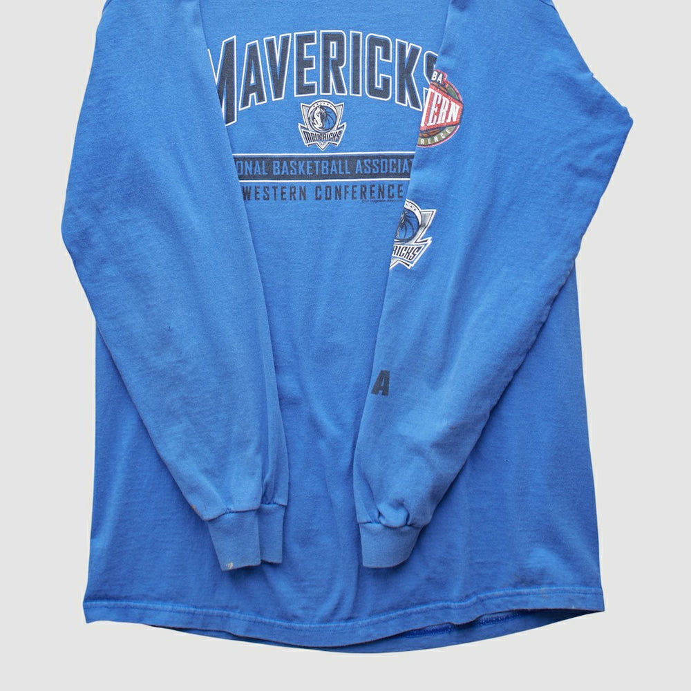 Dallas Mavericks CSA 2000s Long Sleeve T-shirt sale - Blue Vintage | Vintage shop