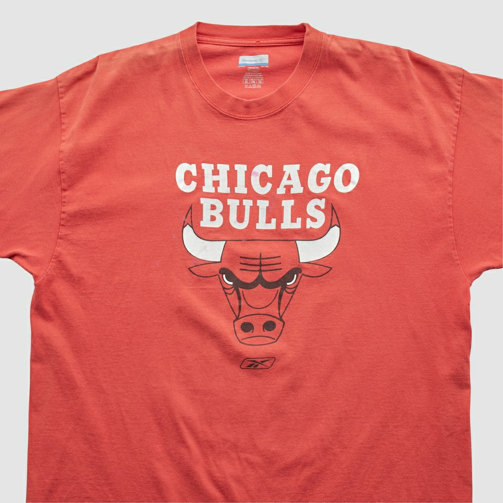 Chicago Bulls Reebok 2000s T-shirt sale - Red Vintage | Vintage cheap