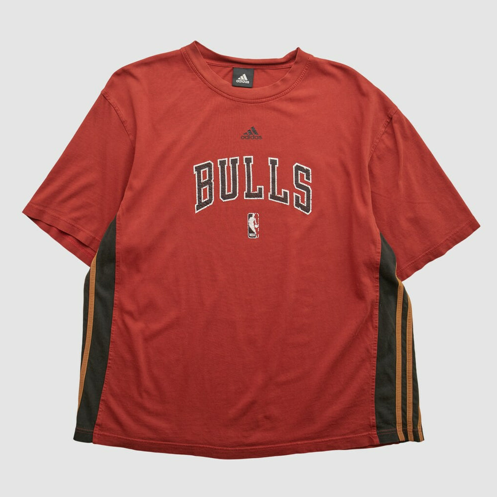 Chicago Bulls 2010s T-shirt sale - Red Vintage | Adidas on sale